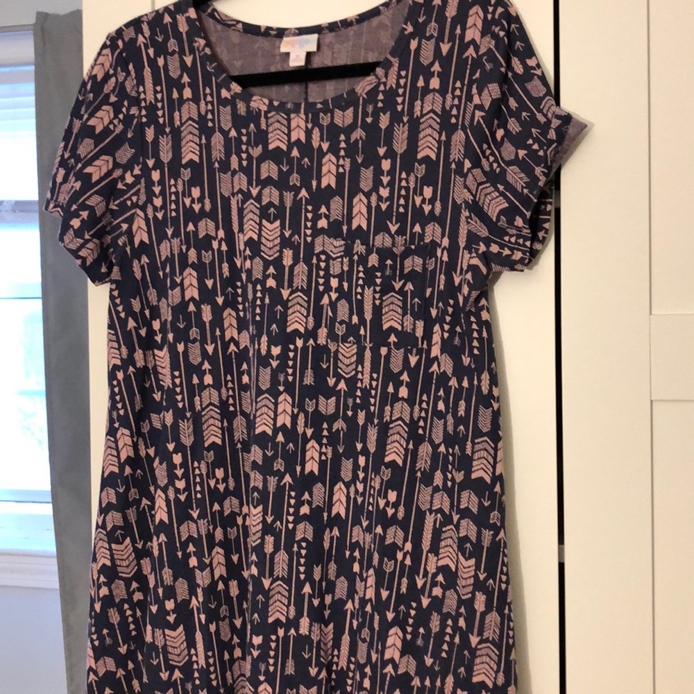 LuLaRoe Carly HTF arrows jacquard